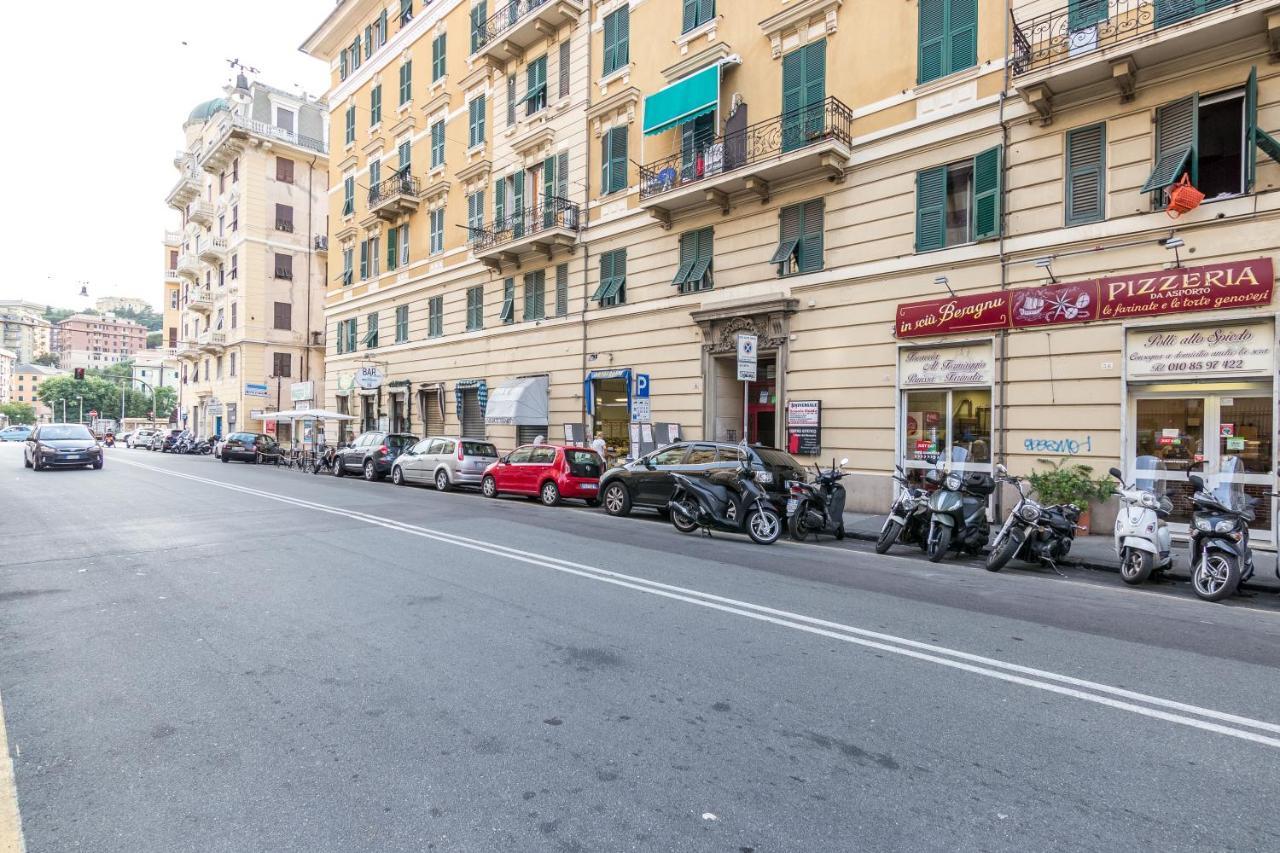 Il Mondo In Una Stanza Генуя Экстерьер фото